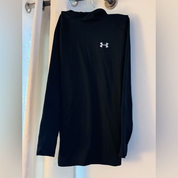 Under Armour Midnight Black Turtleneck - Picture 2 of 5